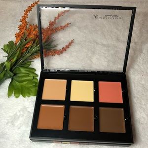 🚨SALE🚨 🆕Brand New ABH Medium Contour Cream Kit